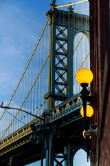Naklejka premium Manhattan bridge the blue shade, New York