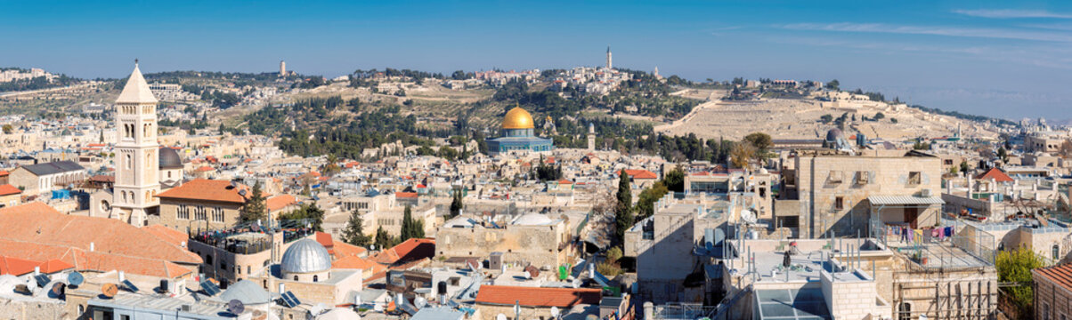 Panoramic view to Jerusalem Old city, Temple Mount, Dome of the Rock and Mount of Olives in Jerusalem, Israel.