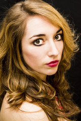 Naklejka premium Beauty Woman Portrait over black Background