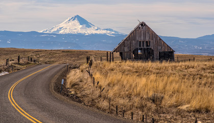 On the Road in Central Oregon Near Dufur 