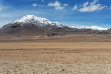 snowy peaks in the Cordillera de los Andes