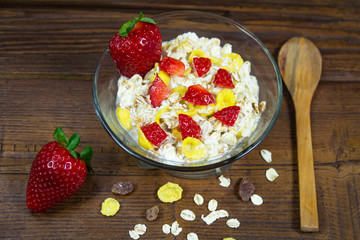 Muesli with strawberries