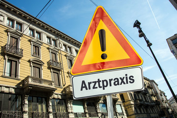 Schild 220 - Arztpraxis