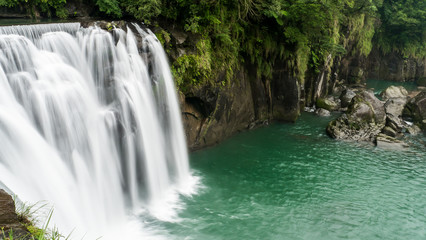 Fototapeta na wymiar Shifen Waterfall in Taiwan 3