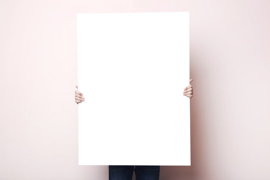 Holding Poster Images – Browse 487,318 Stock Photos, Vectors, and Video |  Adobe Stock