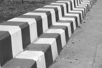 border in red and white stripes