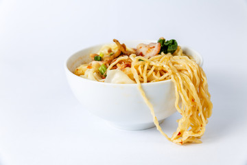 Wonton noodles