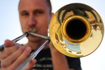 Obraz premium posaune spielen IV