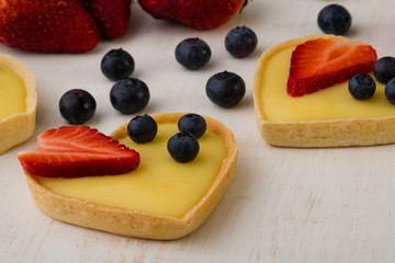 heart shape vanilla tart