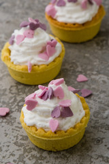 mini tart with pink hearts