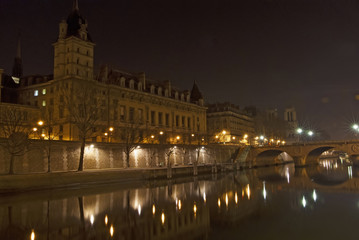 Fototapeta na wymiar The Seine river