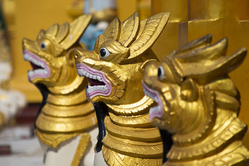 Myanmar - Shwedagon Pagode - Drachen