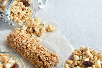 Muesli bars with fruit crunchy