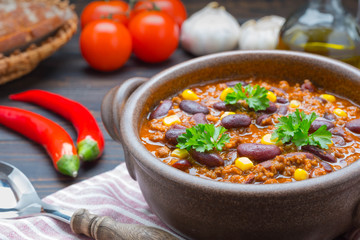 Chilli con carne in bowl