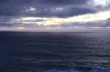 Dunkler Himmel - Sonneuntergang in der Algarve
