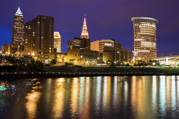 Fototapeta na wymiar Cleveland skyline across Cuyahoga River