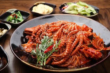 boiled octopus	