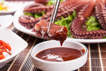 muneo sukhoe is Parboiled Octopus