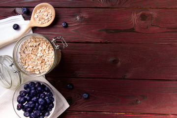 Oatmeal flakes with blueberry