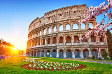 Crédence de cuisine en verre imprimé Colisée Colisée au lever du soleil à Rome, Italie