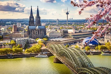 Badezimmer Foto Rückwand Luftaufnahme von Köln im Frühjahr, Deutschland © sborisov