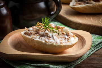 Hearty lard with greaves.