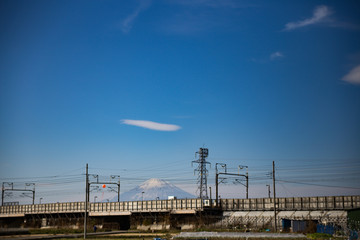 Fototapeta na wymiar 平塚市から眺める富士山