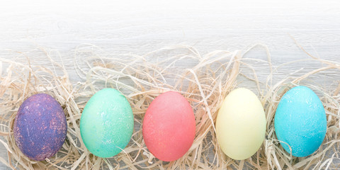 Simply coloured Eggs