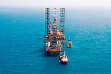 Offshore oil rig drilling platform