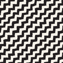 Obraz premium Seamless Wavy Hand Drawn Stripes Pattern. Repeating Vector Texture.