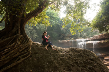 Rural women are happy to be in the forest.