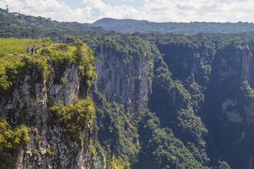 Naklejka premium Trail to Itaimbezinho Canyon