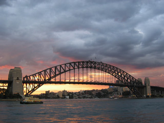 Fototapeta na wymiar Harbour Bridge Sunset