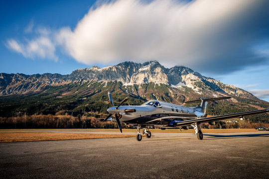 PC12 in front of the grimming