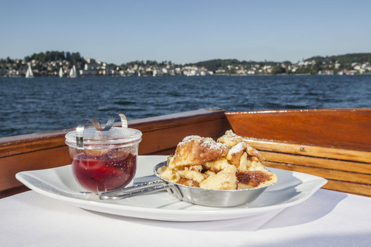 รูปภาพKaiserschmarn – เลือกดูภาพถ่ายสต็อก เวกเตอร์ และวิดีโอ153 | Adobe ...