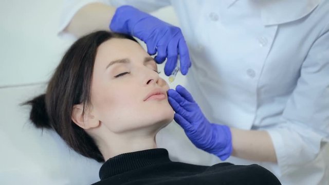 botox injection in lips