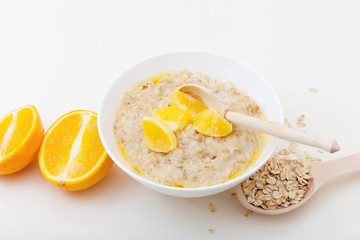 Oat porridge with oranges