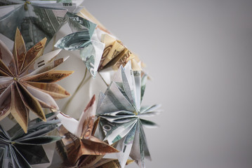 flowers origami banknotes