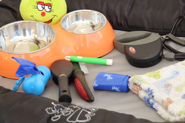 Hundek&ouml;rbchen mit Zubeh&ouml;r