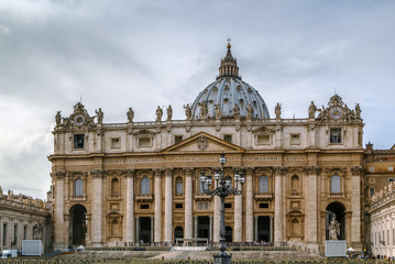 Fototapeta na wymiar St. Peter's Basilica, Vatican