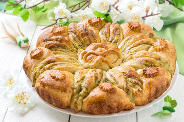 The original festive cake in shape of flower