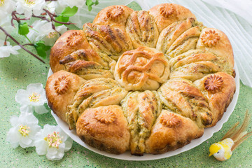 The original festive cake in shape of flower