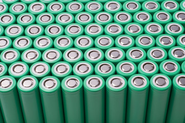 Lithium ion 18650 size industrial high current batteries