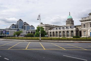 Obraz premium Innenstadt von Dublin, Häuser | Parlament, Irland