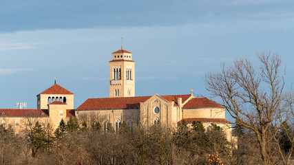 Assisi Heights