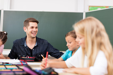 Grundschullehrer erklärt