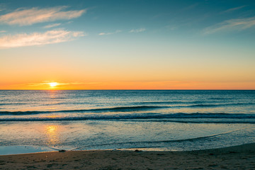 Fototapeta na wymiar Sunset at Glenelg Beach
