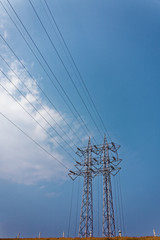 送電鉄塔 縦