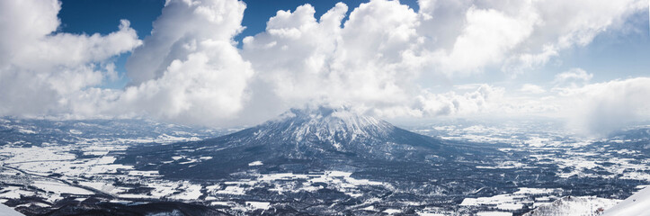 Fototapeta premium Mt. Yotei pano