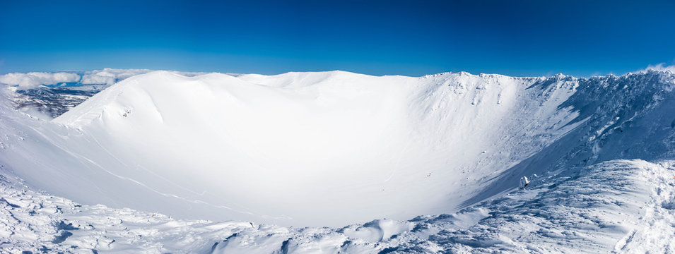 360_F_141453479_8ZdNkN97IzyXrJenV3ebQMfGQwzQtoXr.jpg